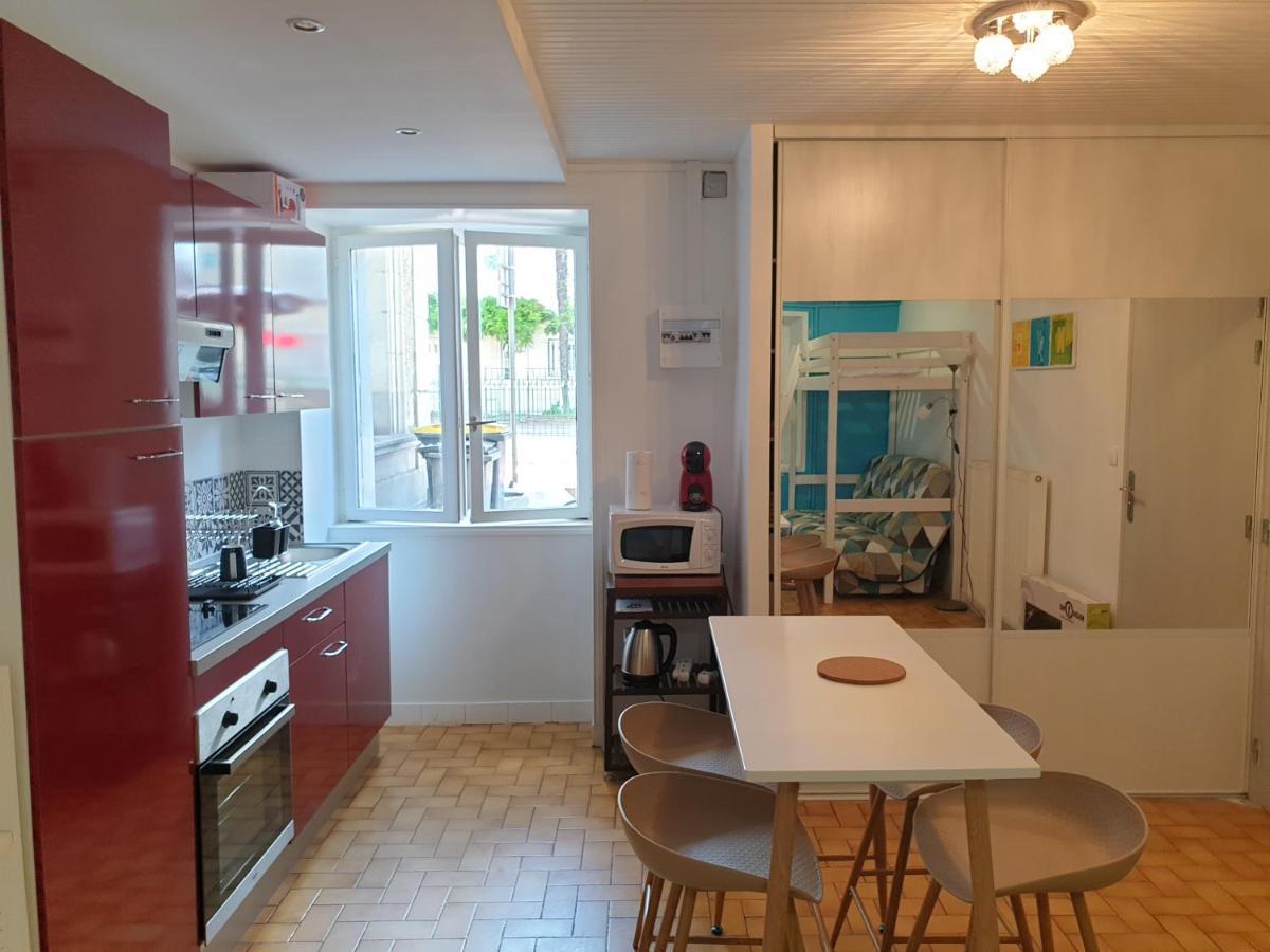 Appartement Entier Meuble A Beaumont Proche Futuroscope Et Poitiers Technopole Ngoại thất bức ảnh