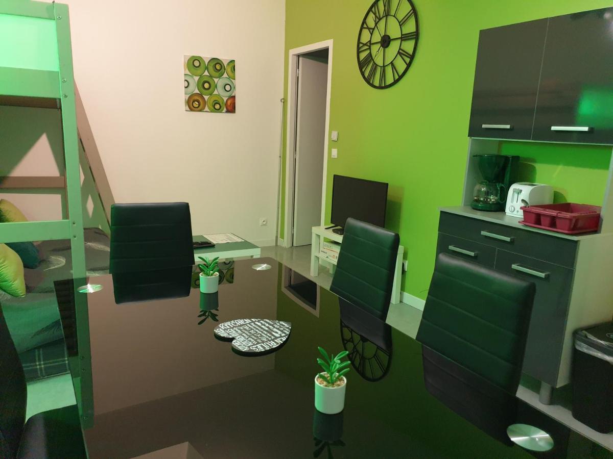 Appartement Entier Meuble A Beaumont Proche Futuroscope Et Poitiers Technopole Ngoại thất bức ảnh