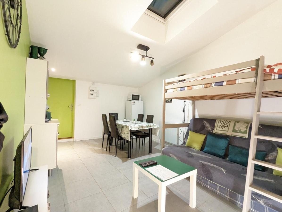 Appartement Entier Meuble A Beaumont Proche Futuroscope Et Poitiers Technopole Ngoại thất bức ảnh
